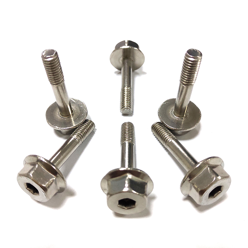 Internal and External Hexagonal Screws