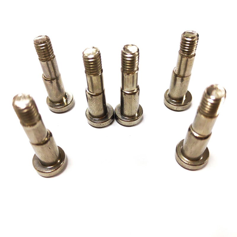 Steel and drive shaft eccentric screws