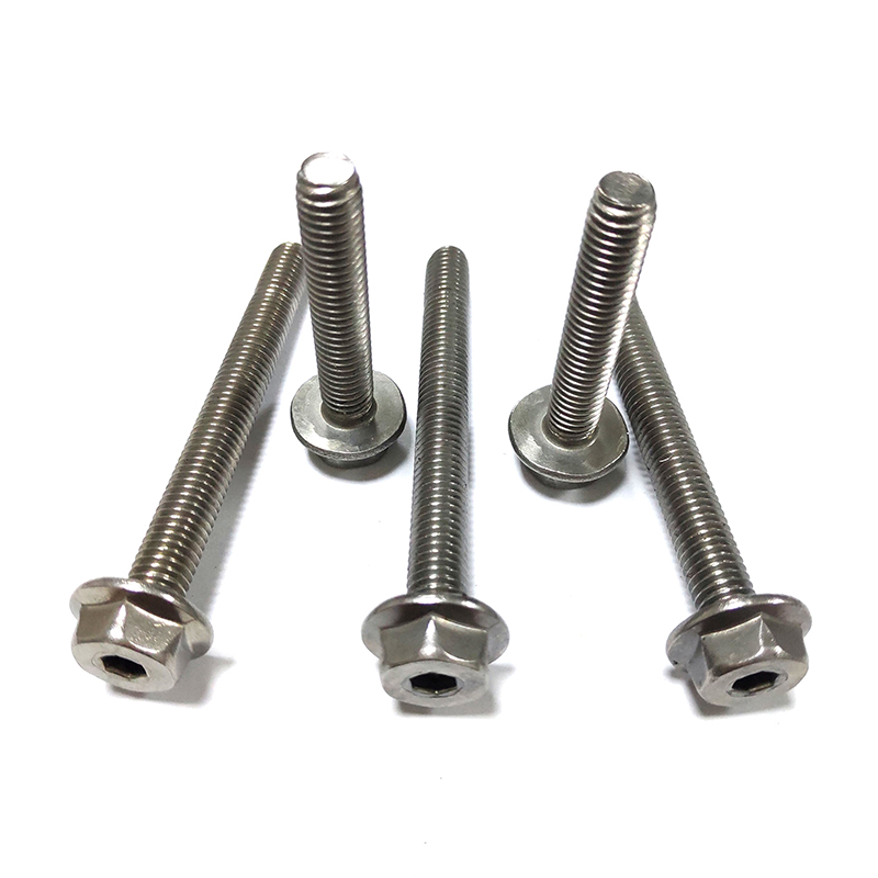 Internal and External Hexagonal Screws